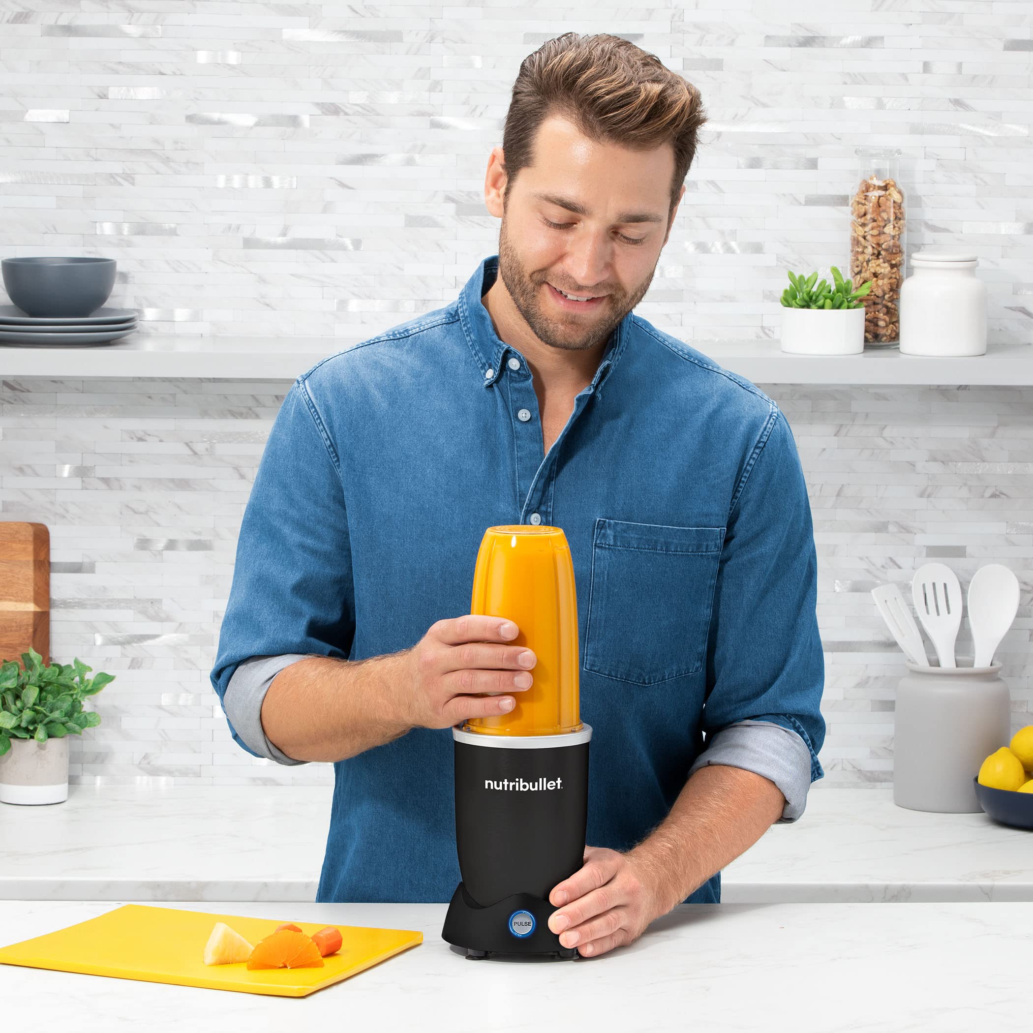 nutribullet Pro+ Personal Blender 1200W – Pulse Function, Auto Shut-Off, Nutrient Extractor for Smoothies, Shakes & Salsas – Includes 32 oz & 24 oz To-Go Cups, Matte Black