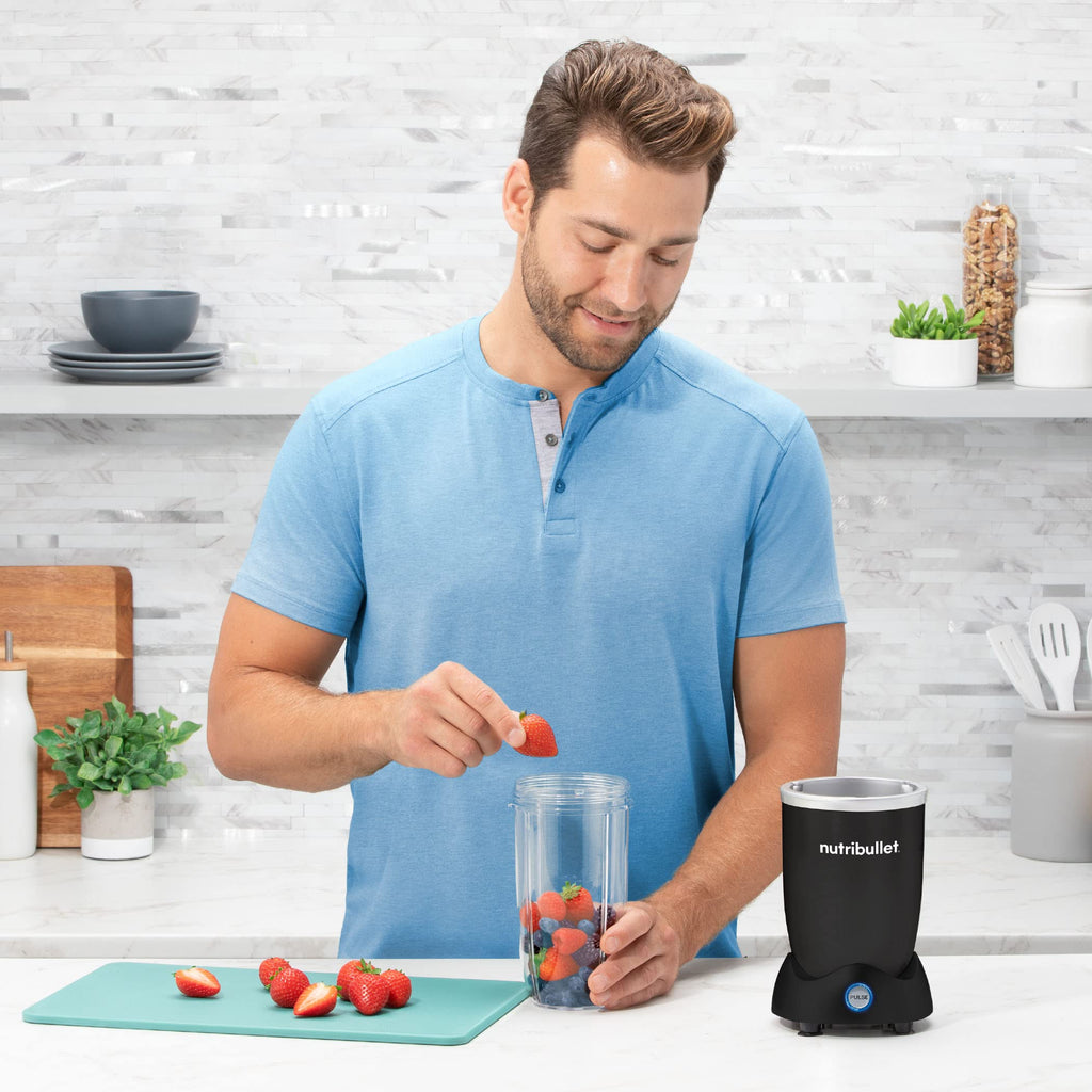 nutribullet Pro+ Personal Blender 1200W – Pulse Function, Auto Shut-Off, Nutrient Extractor for Smoothies, Shakes & Salsas – Includes 32 oz & 24 oz To-Go Cups, Matte Black